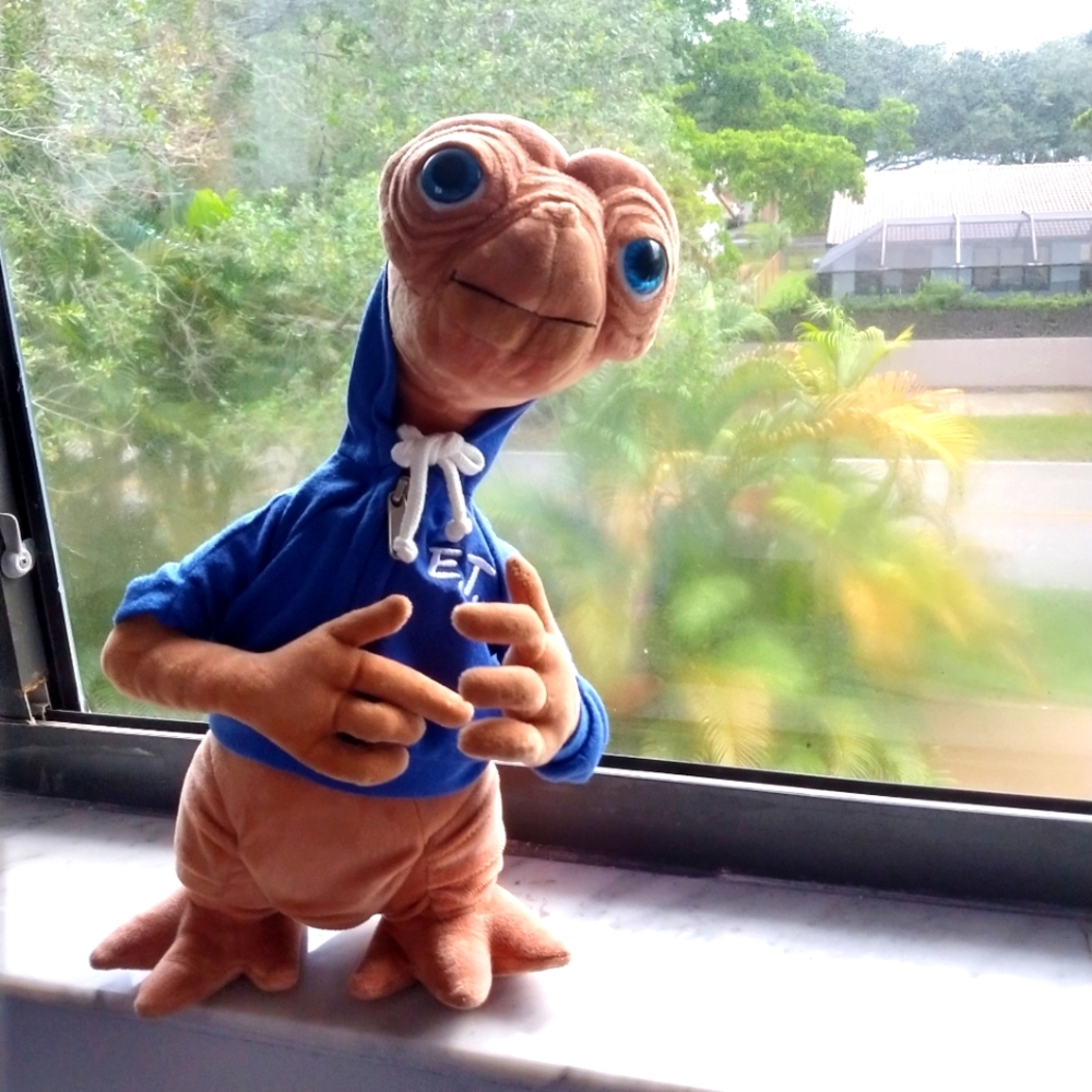 UNIVERSAL STUDIOS RARE E.T PLUSH